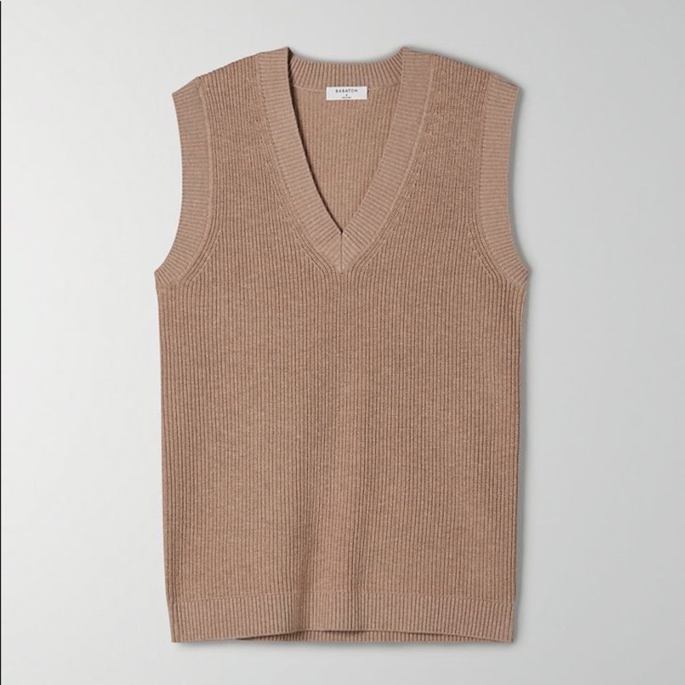 LAST CHANGE ✨ DONATING TODAY 
Aritzia: Babaton Sherman sweater vest